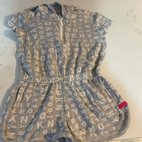 Romper - Picture 1 of 2